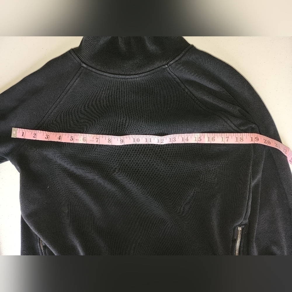 Athleta Women's Black Sweatshirg Size S. - Picture 2 of 5